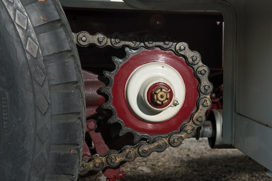Детали экстерьера American LaFrance Speedster 1923 года  (фото 32 из 34)